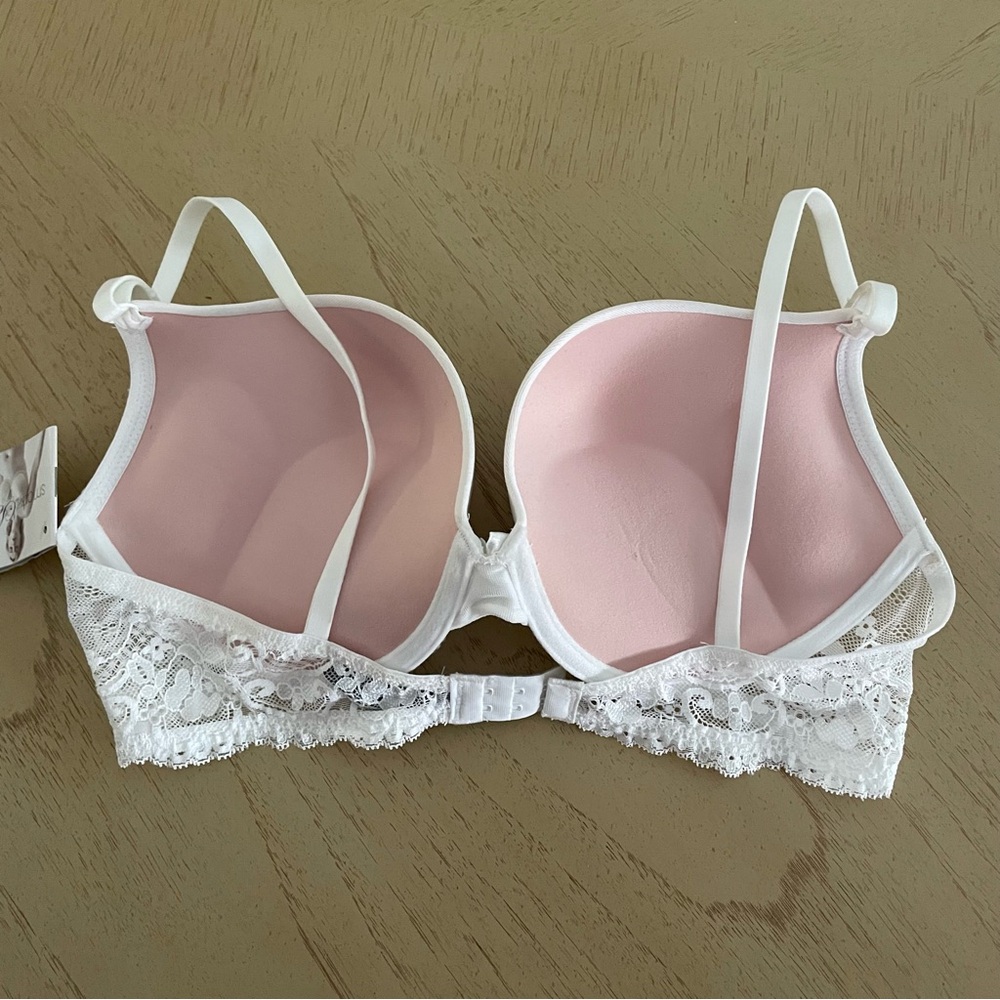 NWT Smart & Sexy Add 2 Cup Sizes Push-Up Bra |White 36C - Picture 3 of 10